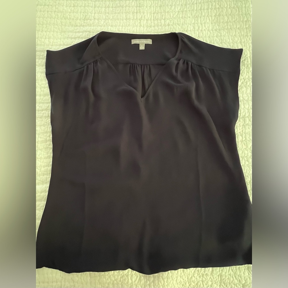 Banana Republic lightweight top size medium